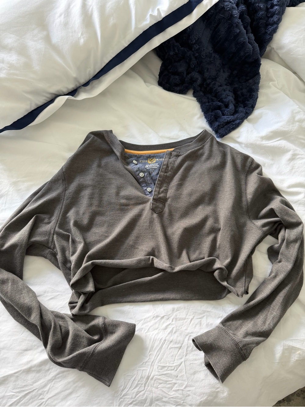 Cropped Grey Button Up Long Sleeve Top